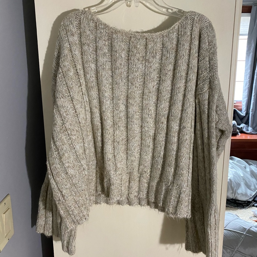 Oversized crop sweater